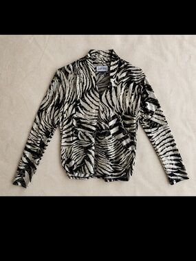 Joseph Ribkoff Zebra Print Blouse Size 14 Black White Stretch V Neck Top